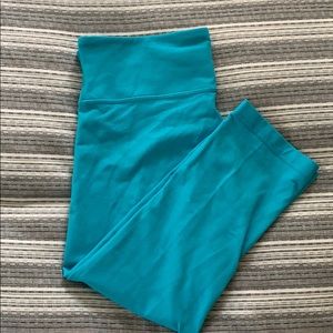 Lululemon Cropped Pants in Teal
